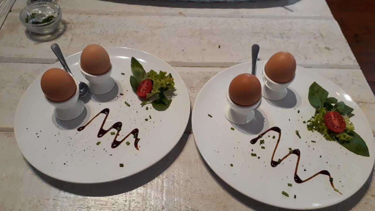 Azure House Hotel Книсна Екстериор снимка