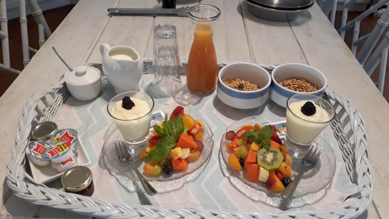 Azure House Hotel Книсна Екстериор снимка